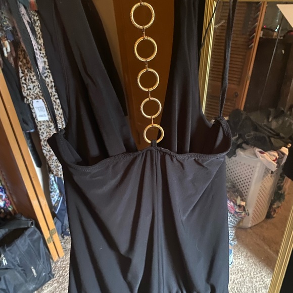 Black tank top, over the neck strap cold black circles running down the back - Picture 3 of 3